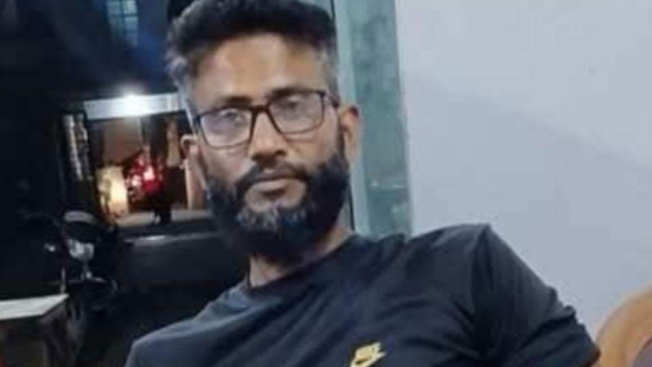 মাগুরায় বেতন দেওয়ার কথা বলে বাসায় ডেকে নিয়ে নারী কর্মচারীকে ধর্ষণ